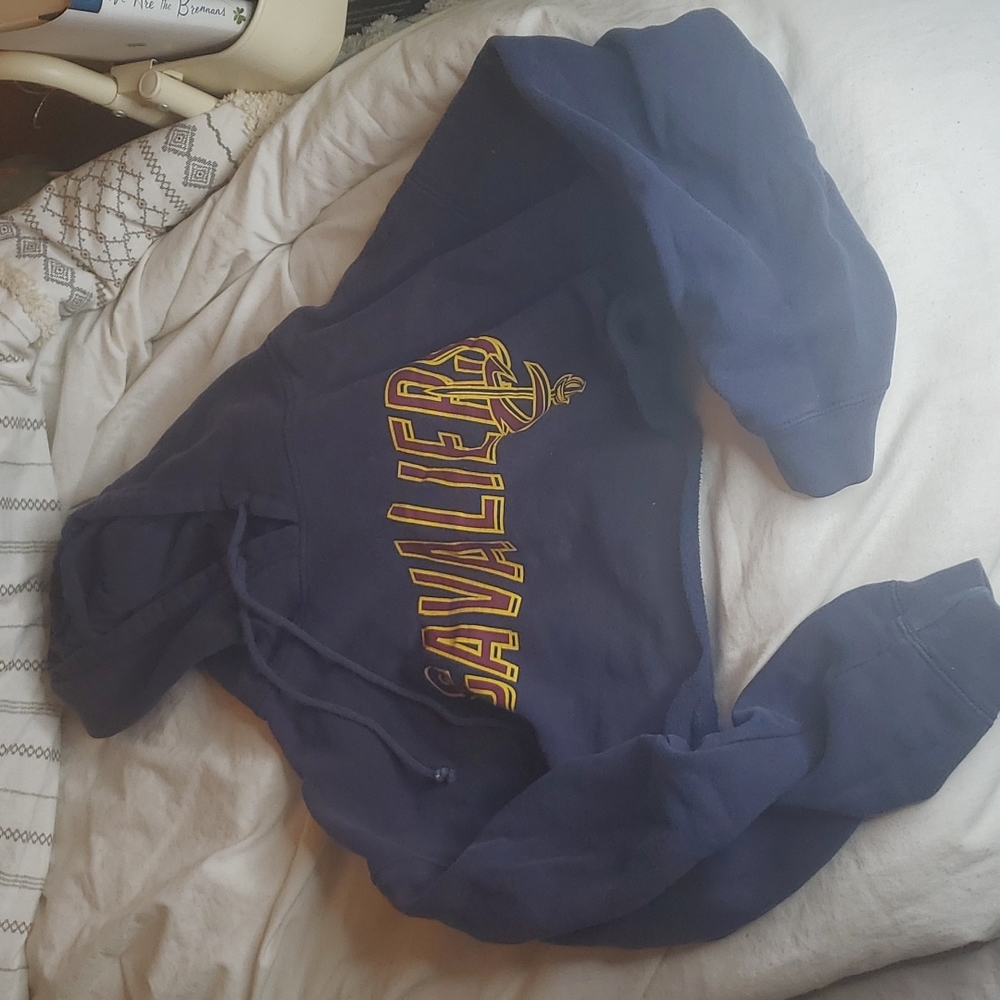 Cleveland Cavaliers cropped hoodie